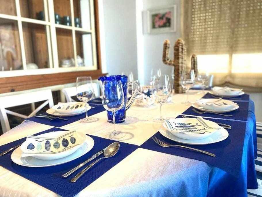 Apartamento Sea View By Solymar Holiday Torre Del Mar Bagian luar foto